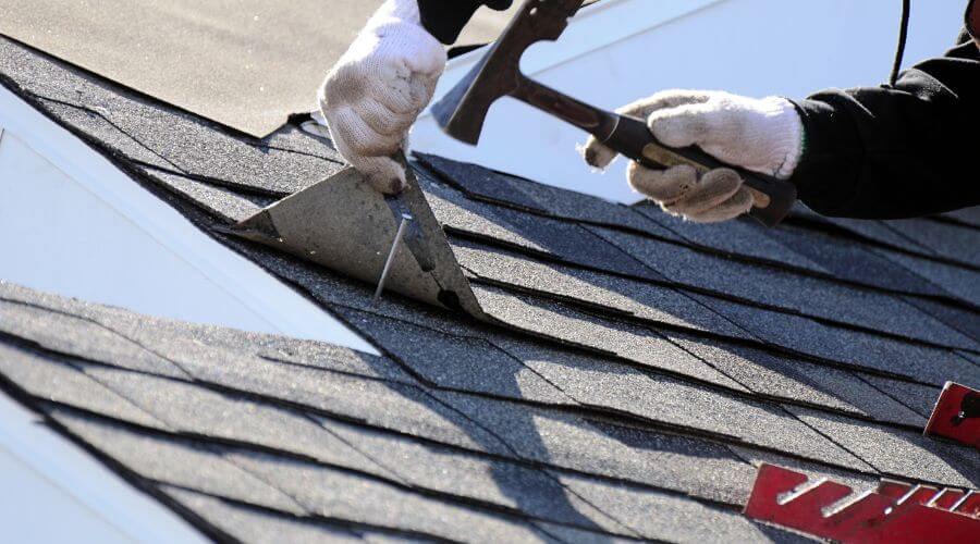 Professional gutter cleaning in Midway, GA